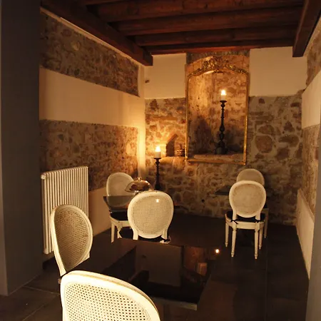 Juliet's Nest In Verona