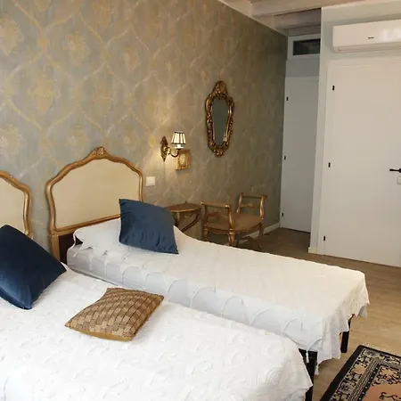Juliet's Nest In 2* Verona